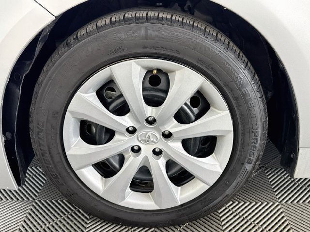 Used 2024 Toyota Corolla LE FWD image 34
