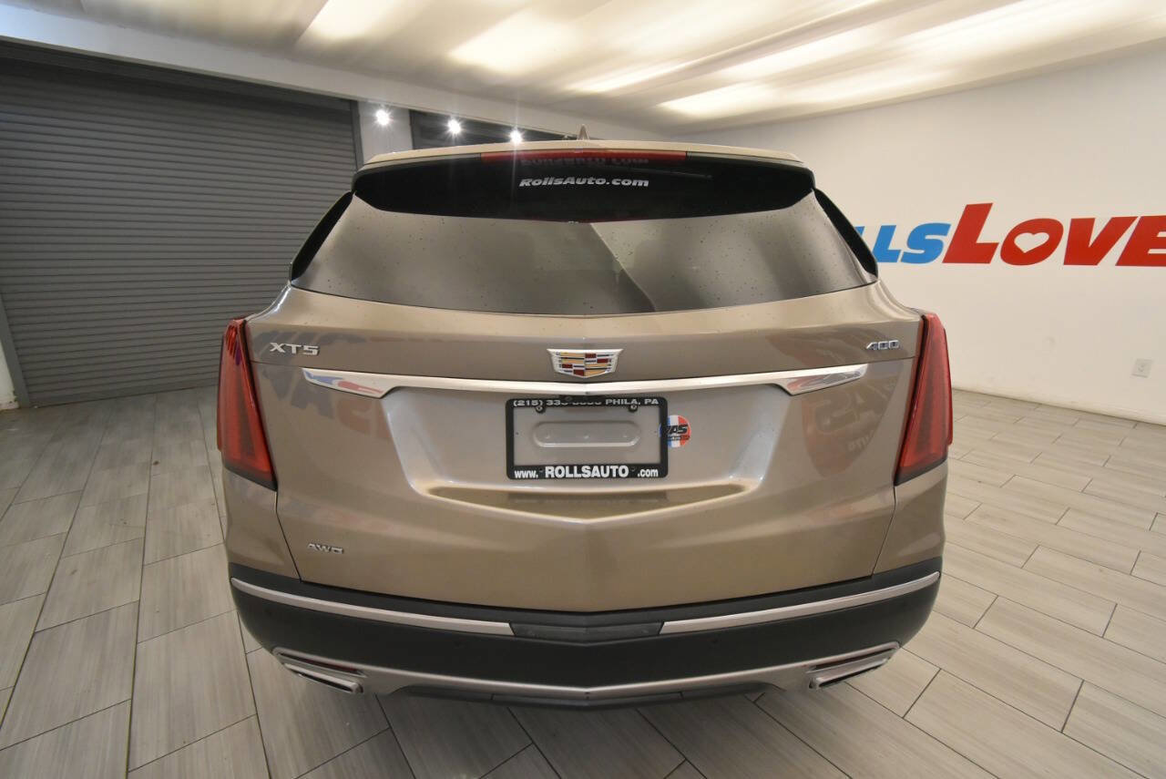 Used 2023 Cadillac XT5 Premium Luxury w/ Technology Package AWD/4WD image 4