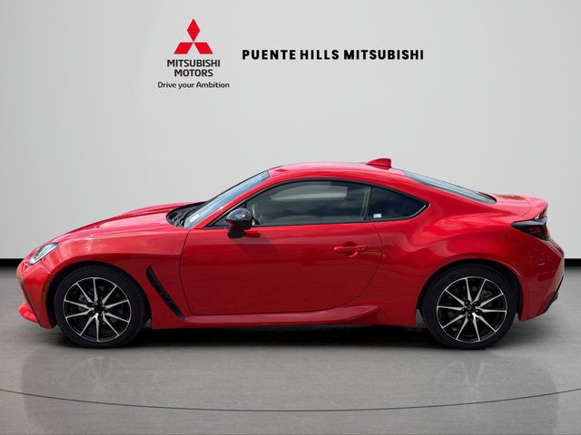 Used 2022 Toyota GR86 RWD image 8