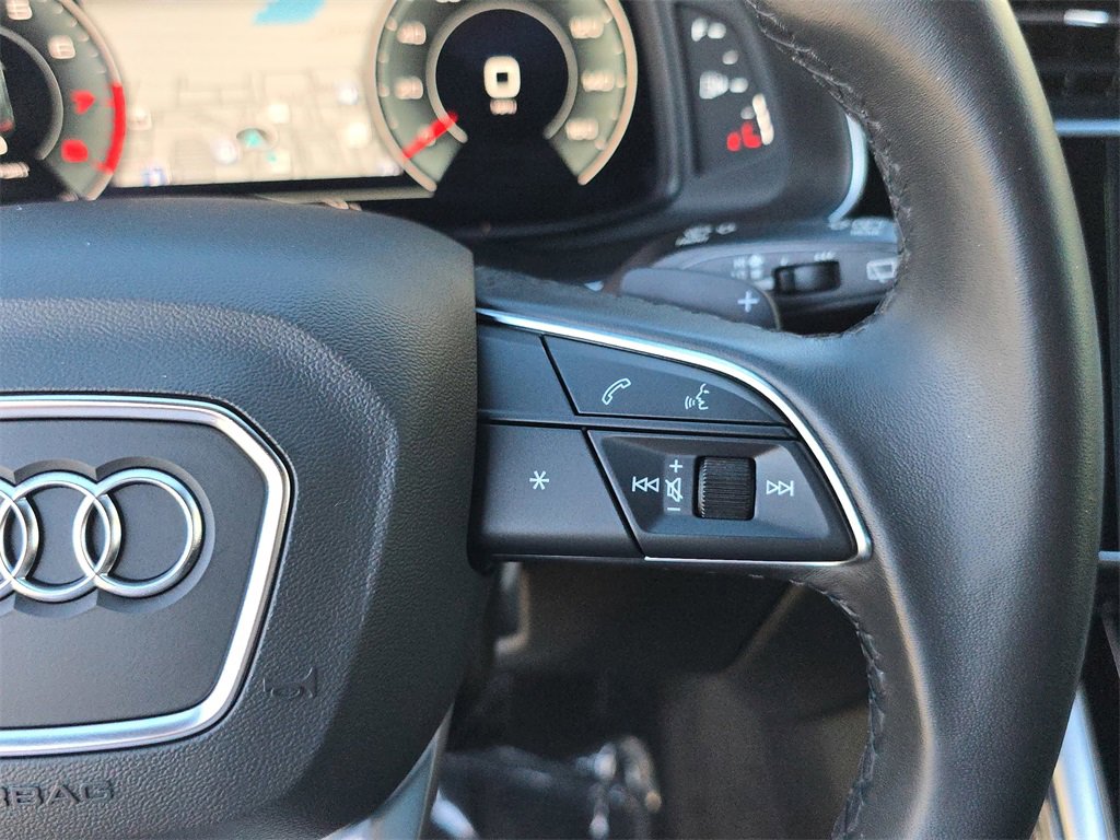 Certified 2023 Audi Q7 2.0T Premium w/ Towing Package image 22