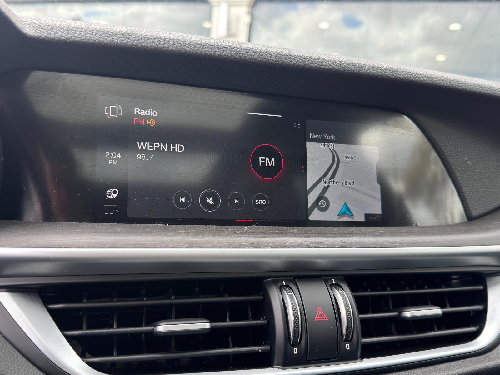 Used 2022 Alfa Romeo Stelvio Ti image 22