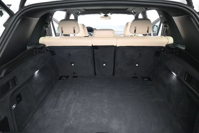 Used 2021 BMW X5 xDrive40i w/ Convenience Package AWD/4WD image 18