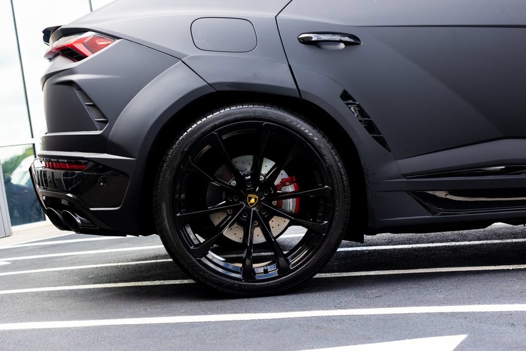 Used 2022 Lamborghini Urus AWD/4WD image 15