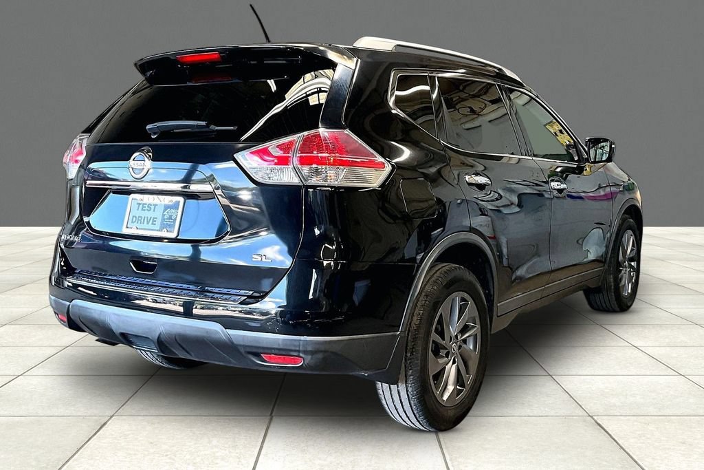 Used 2016 Nissan Rogue SL FWD image 2