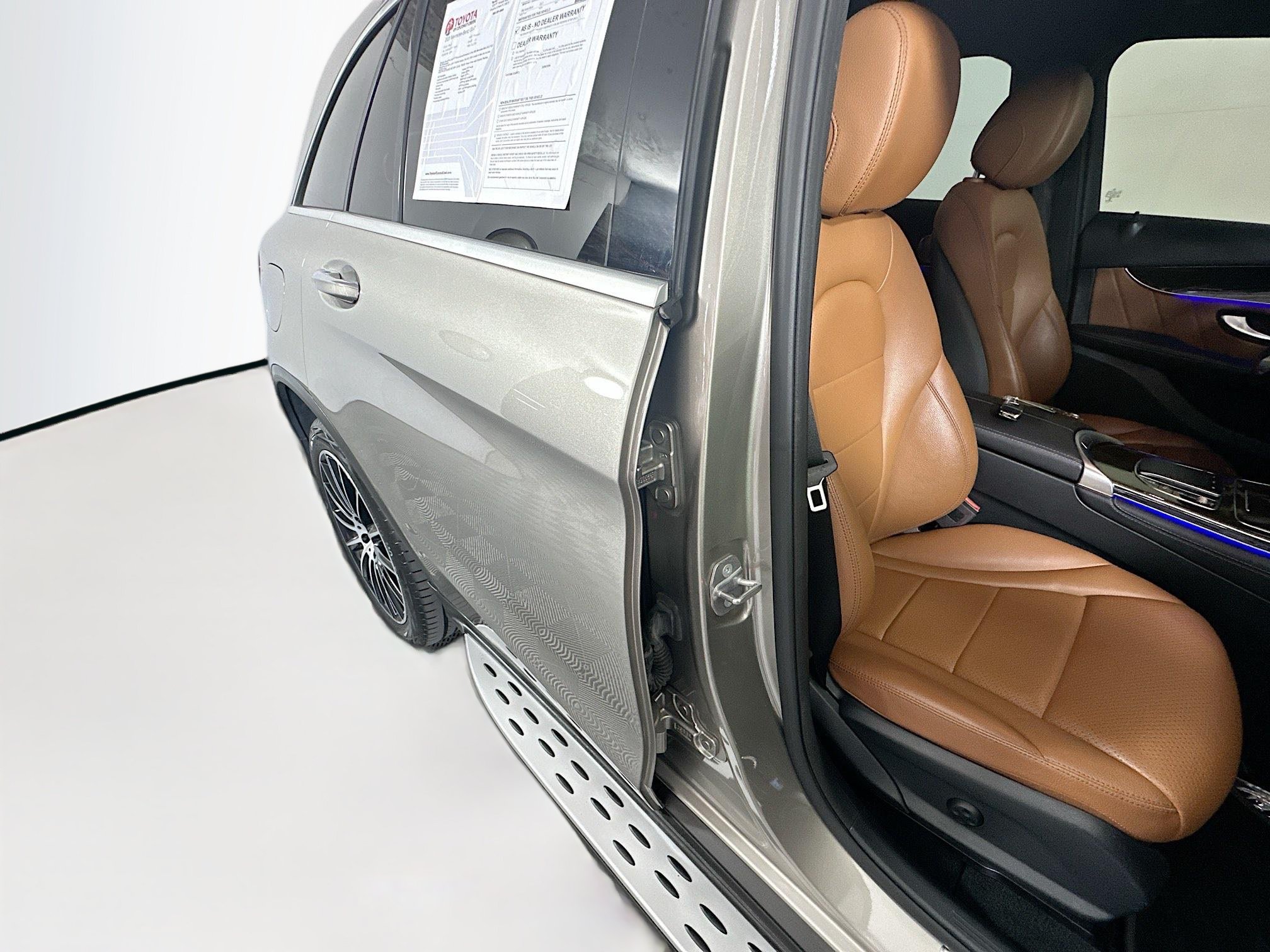 Used 2020 Mercedes-Benz GLC 300 image 27