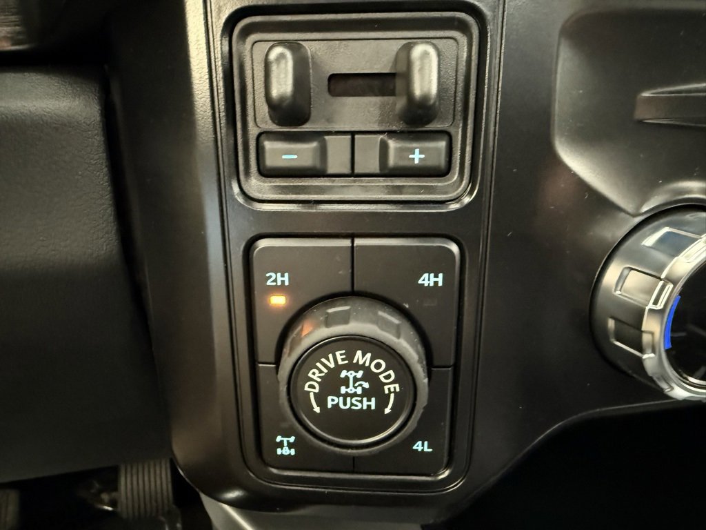 New 2026 Ford F350 4x4 Crew Cab Super Duty image 40