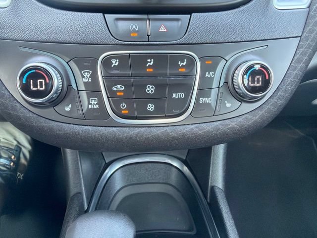 Used 2023 Chevrolet Malibu LT FWD image 18