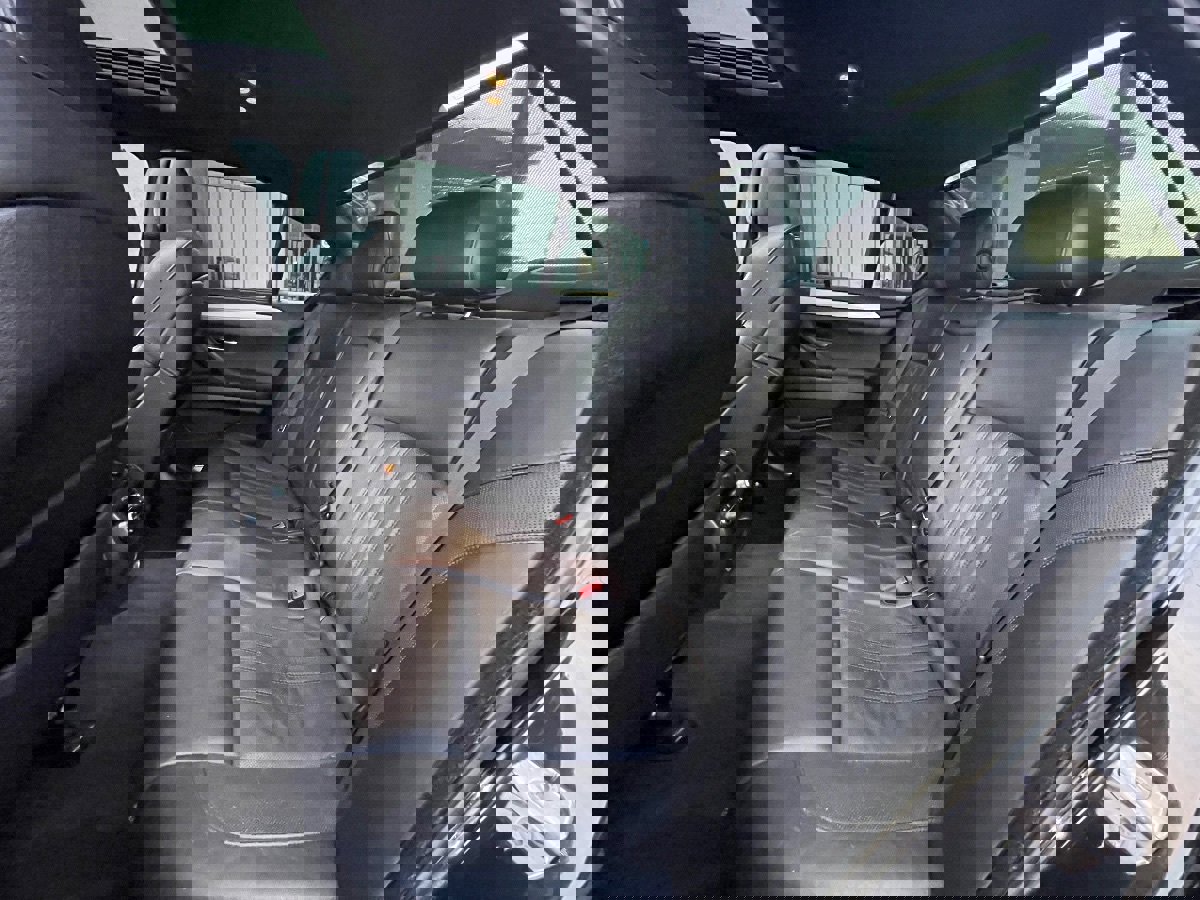 Used 2013 BMW M5 w/ Executive Pkg image 15