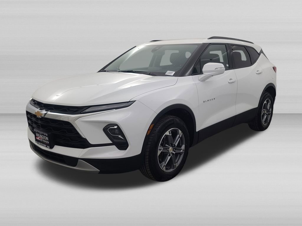 Used 2024 Chevrolet Blazer LT AWD/4WD image 8