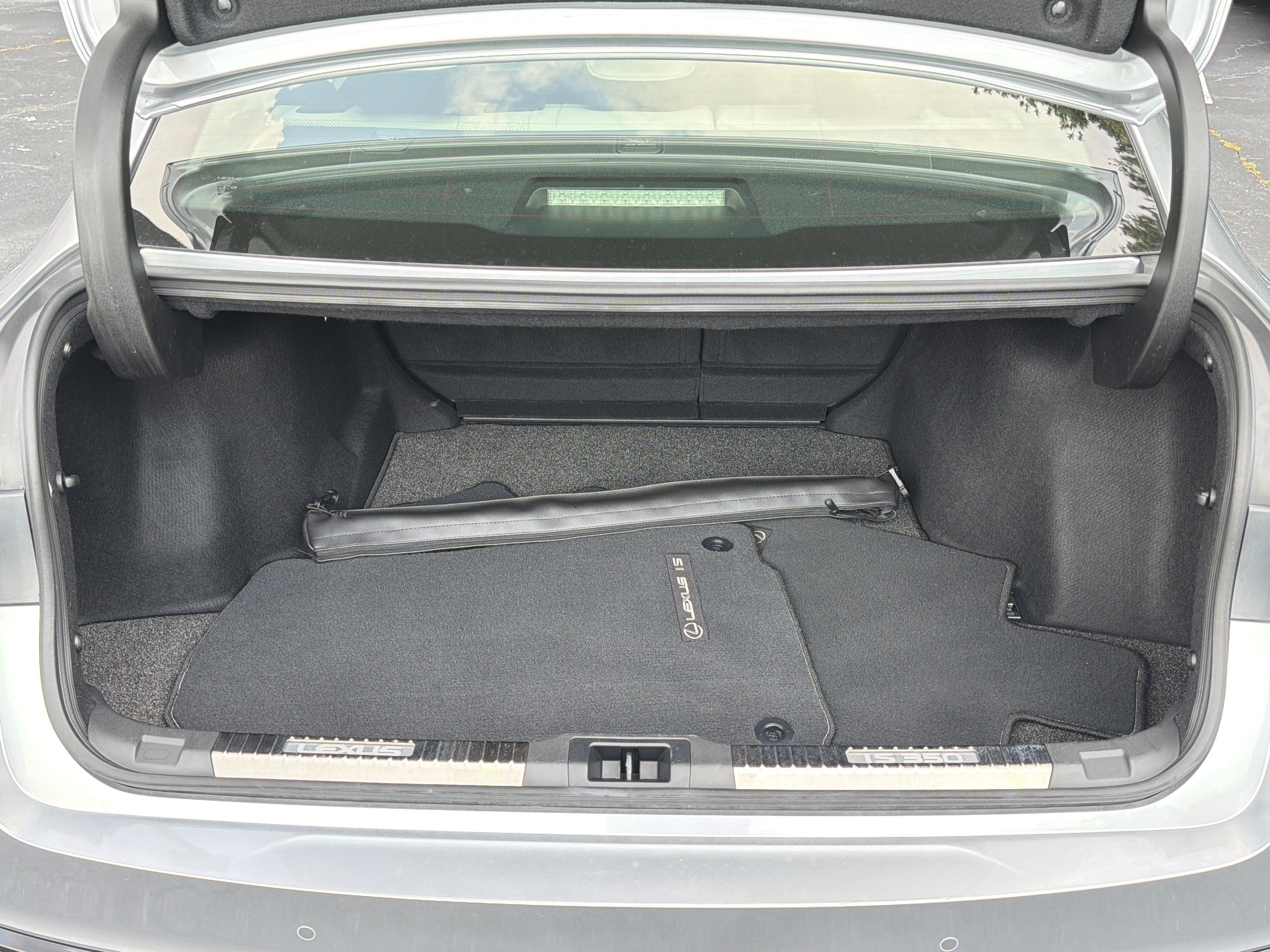 Used 2022 Lexus IS 350 F Sport w/ Accessory Package RWD image 22