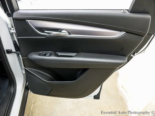 Certified 2017 Cadillac XT5 Luxury w/ Driver Awareness Package image 23