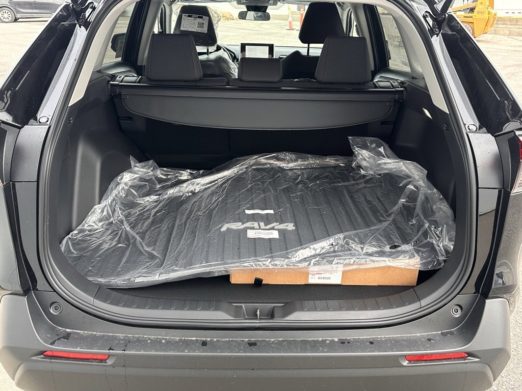 New 2025 Toyota RAV4 LE image 14