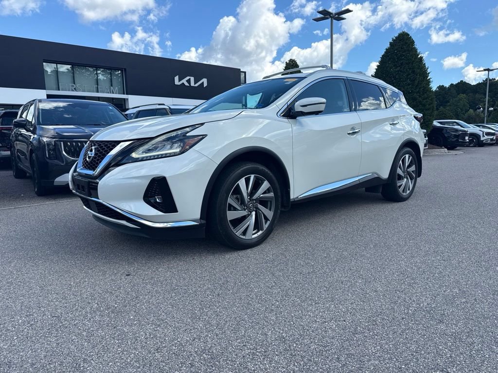 Used 2019 Nissan Murano SL w/ Cargo Package FWD image 2