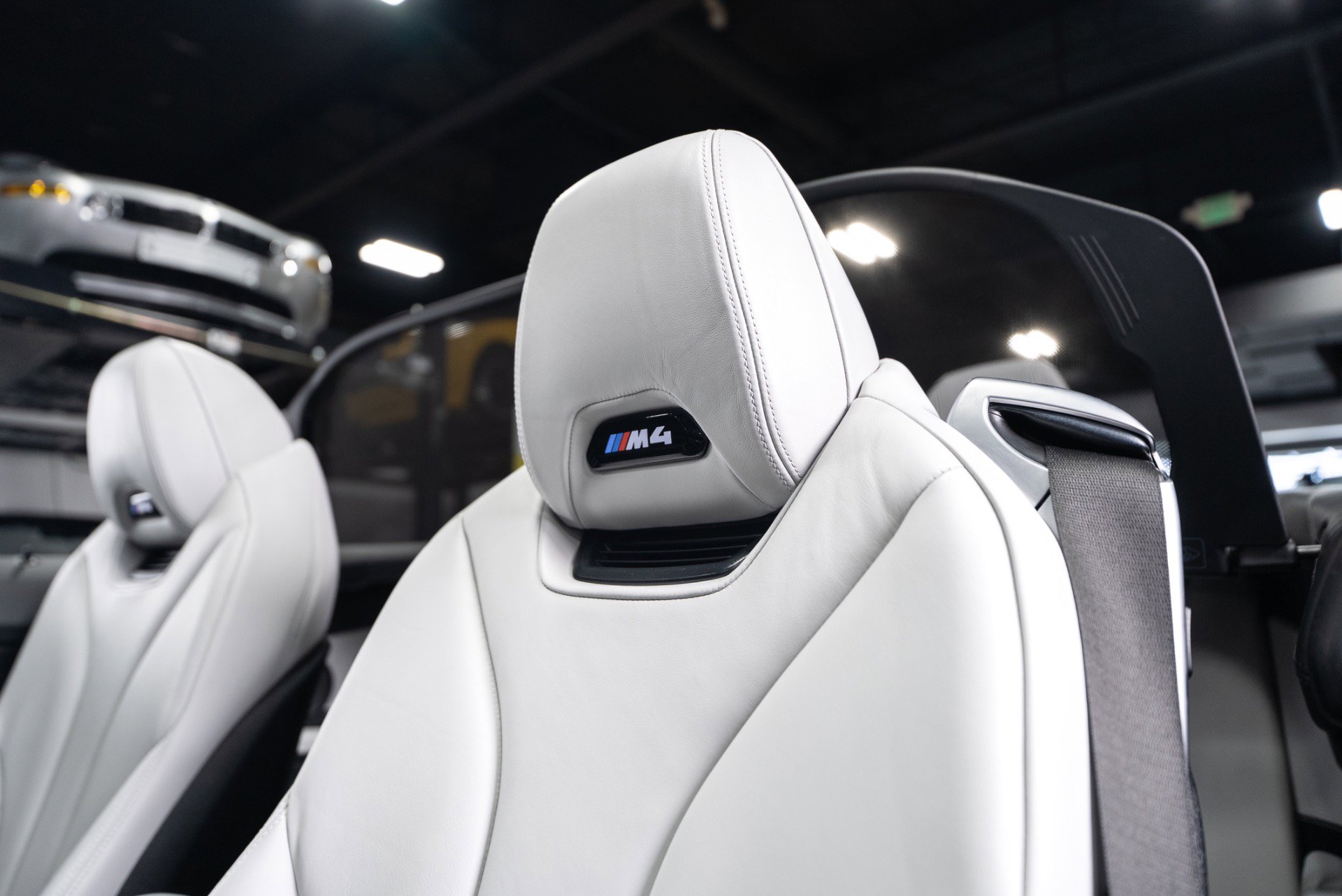 Used 2020 BMW M4 Convertible w/ Executive Package image 59