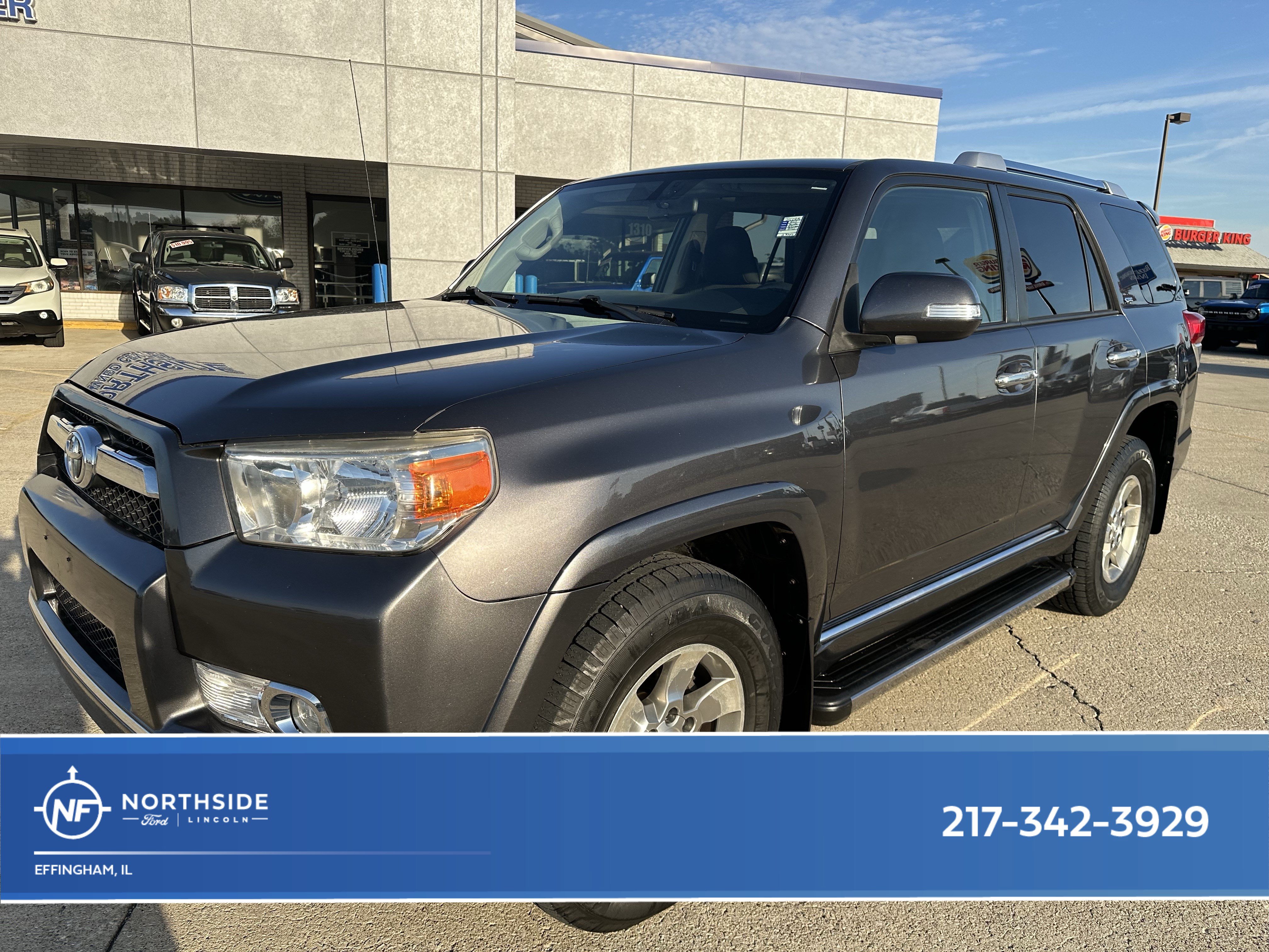 Used 2011 Toyota 4Runner SR5 w/ Convenience Pkg AWD/4WD image 1