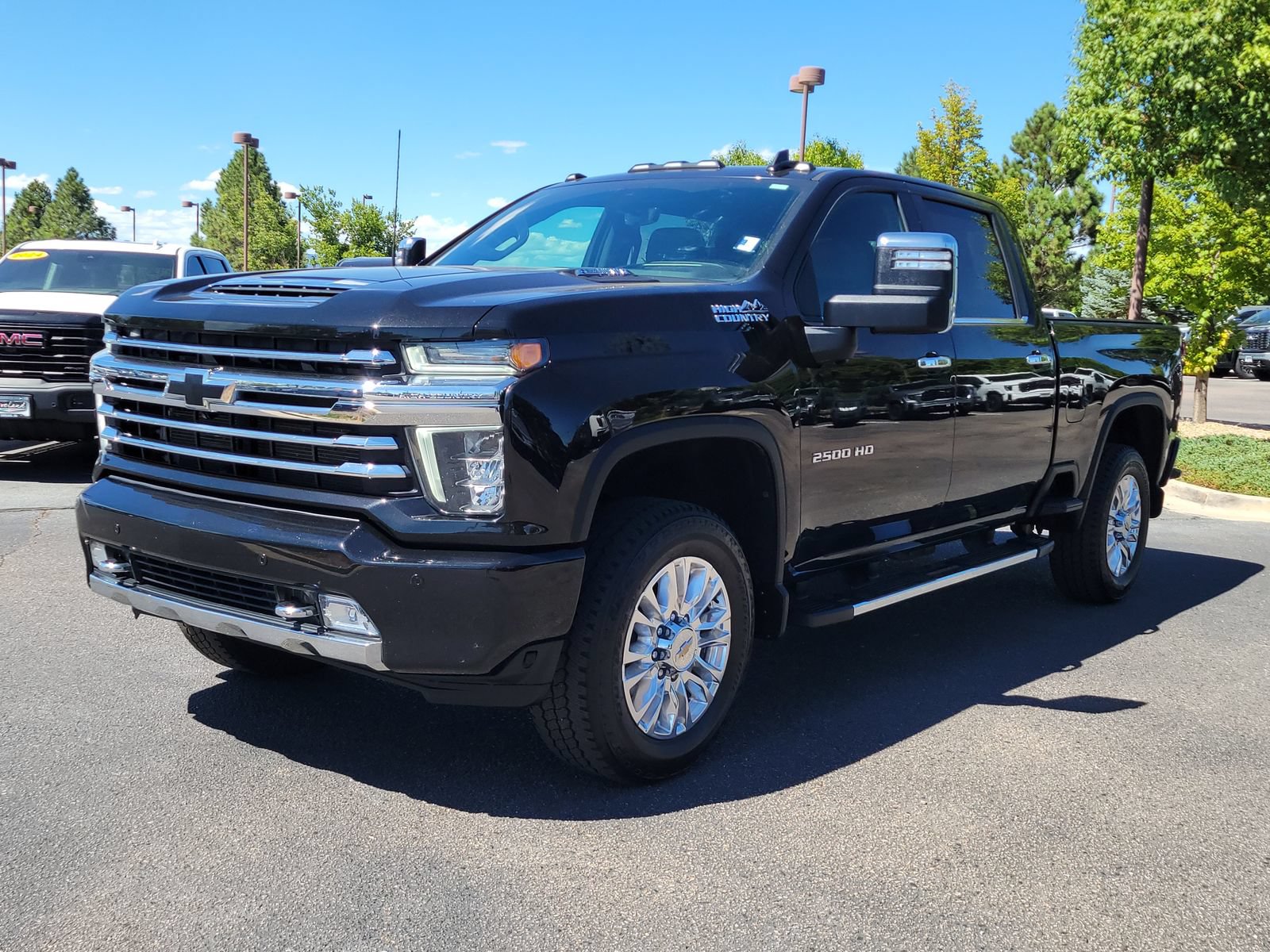 Used 2022 Chevrolet Silverado 2500 High Country w/ Z71 Off-Road Package AWD/4WD image 4