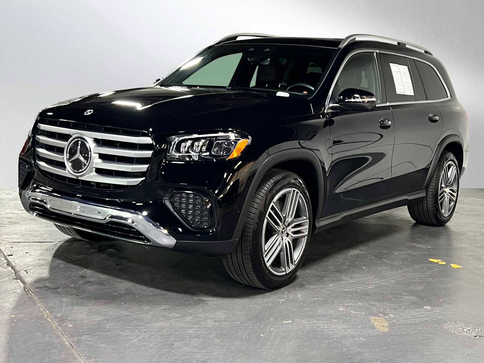 Certified 2025 Mercedes-Benz GLS 450 4MATIC image 7