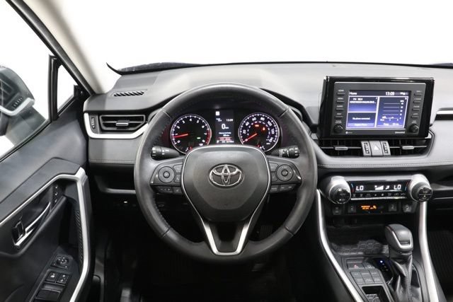 Used 2022 Toyota RAV4 XLE Premium AWD/4WD image 13