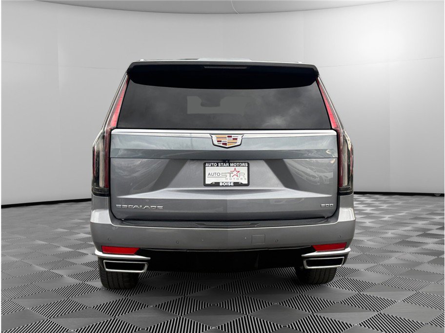 Used 2021 Cadillac Escalade Luxury AWD/4WD image 4
