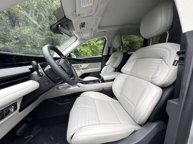 New 2026 Lincoln Nautilus Reserve AWD/4WD image 11