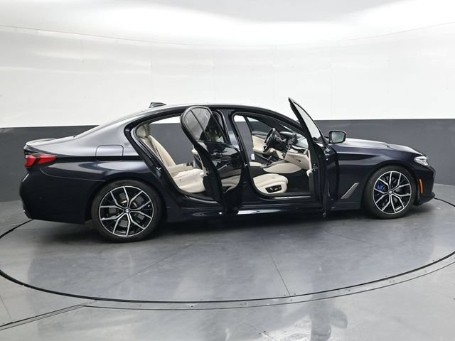 Used 2023 BMW M550i xDrive w/ Dynamic Handling Package AWD/4WD image 33