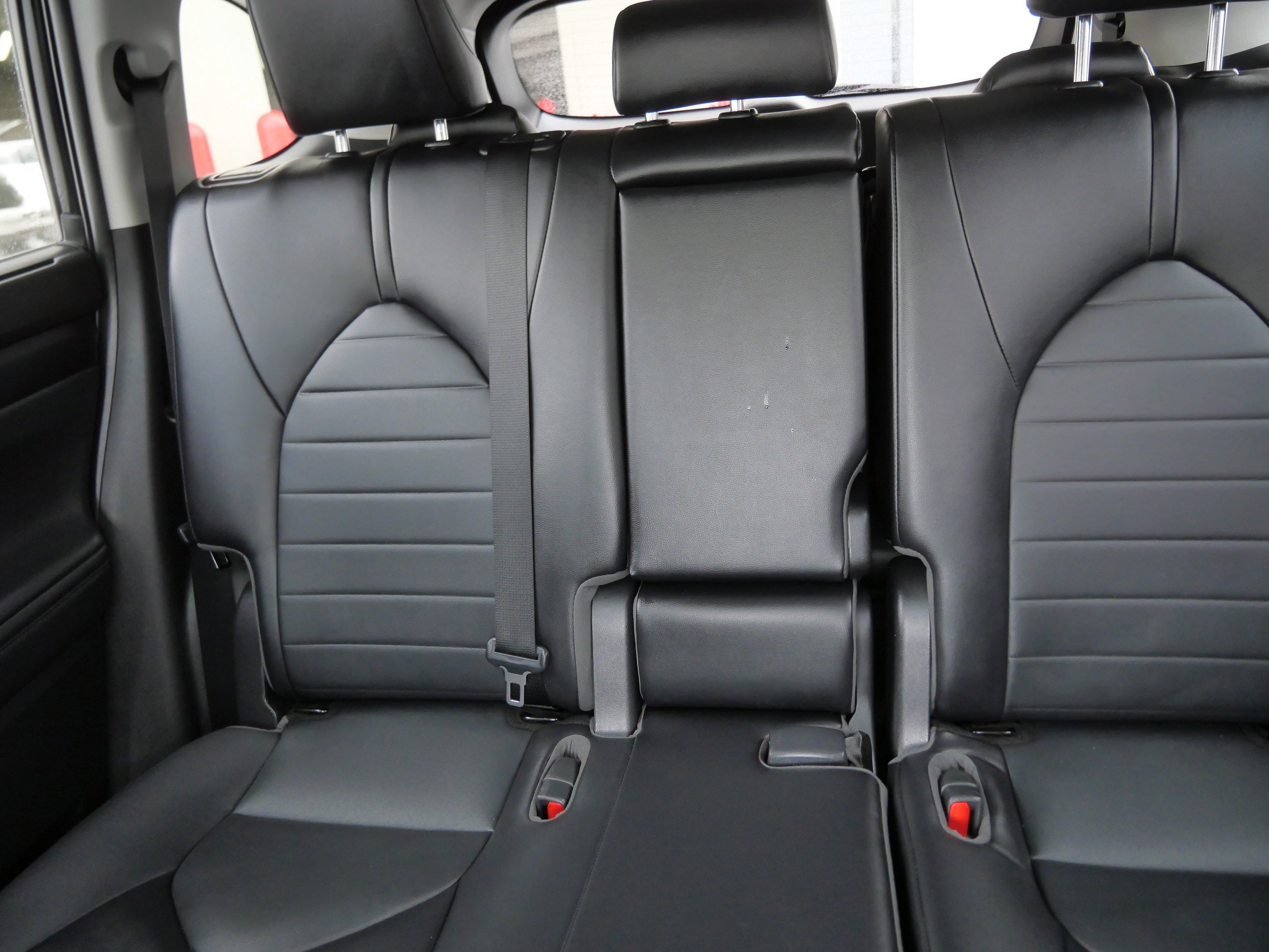 Used 2022 Toyota Highlander XLE image 14