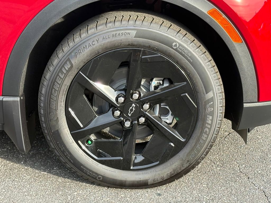 New 2026 Chevrolet Equinox EV LT w/ Midnight Package image 12