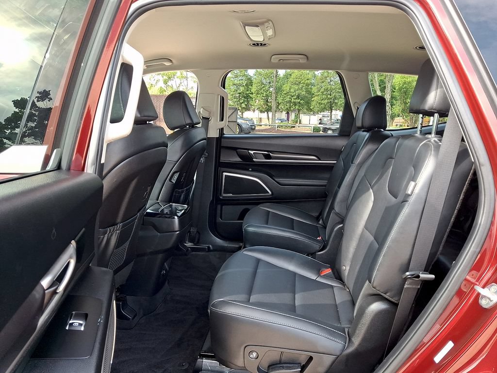 Used 2023 Kia Telluride S FWD image 10