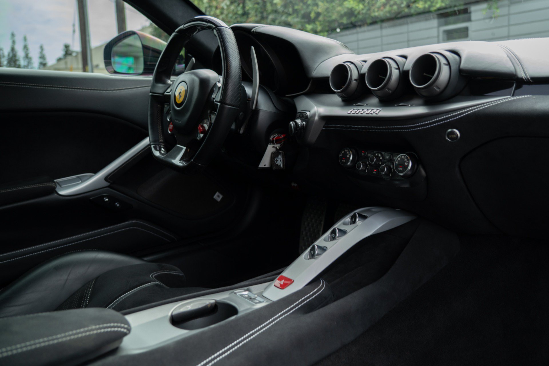 Used 2014 Ferrari F12 Berlinetta RWD image 46