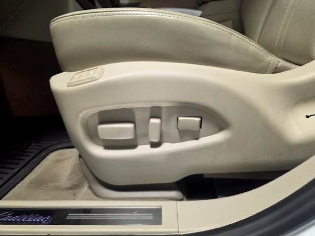 Certified 2016 Cadillac SRX Luxury w/ Driver Awareness Package FWD image 13