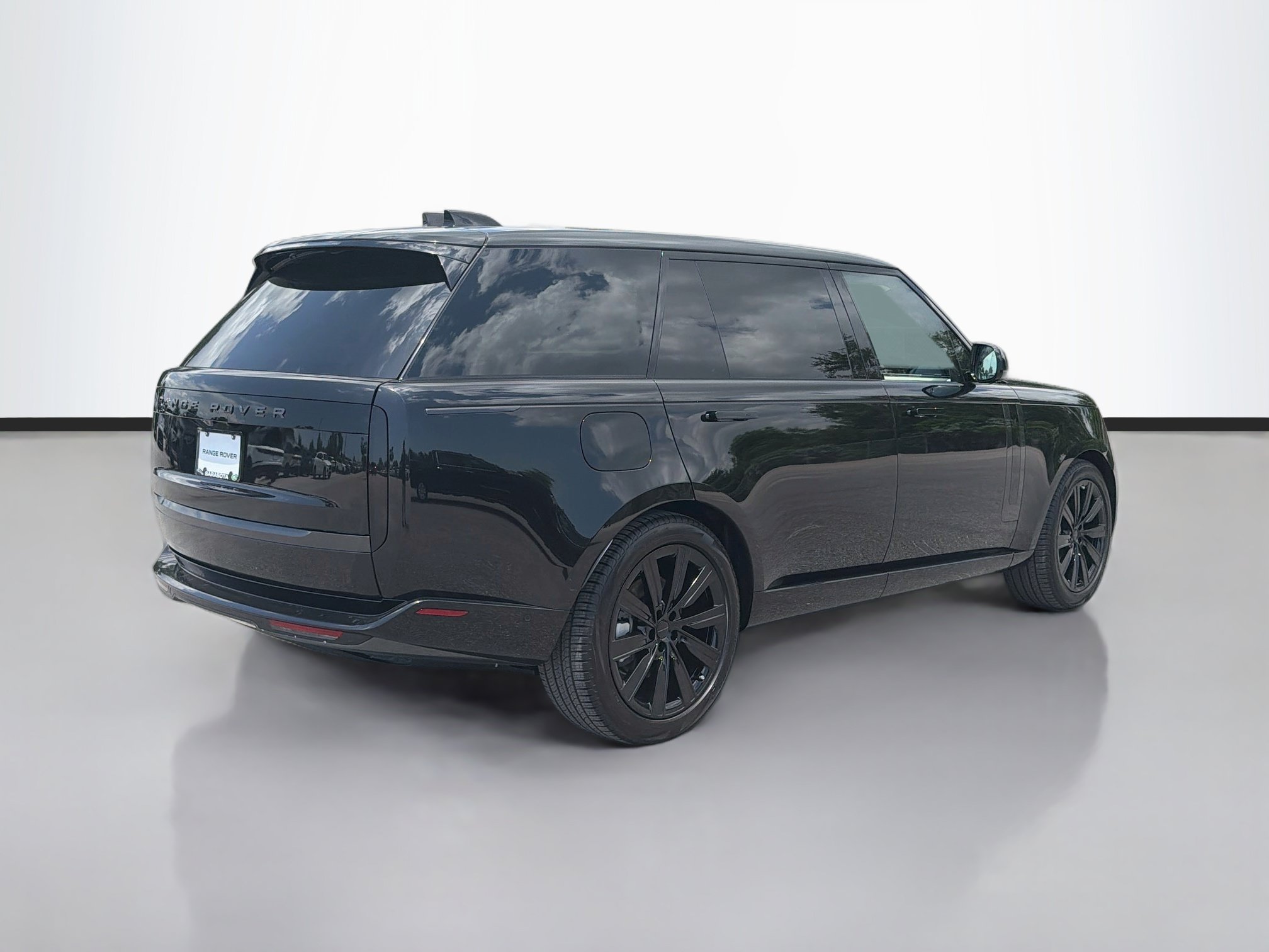 New 2026 Land Rover Range Rover Long Wheelbase SE AWD/4WD image 5
