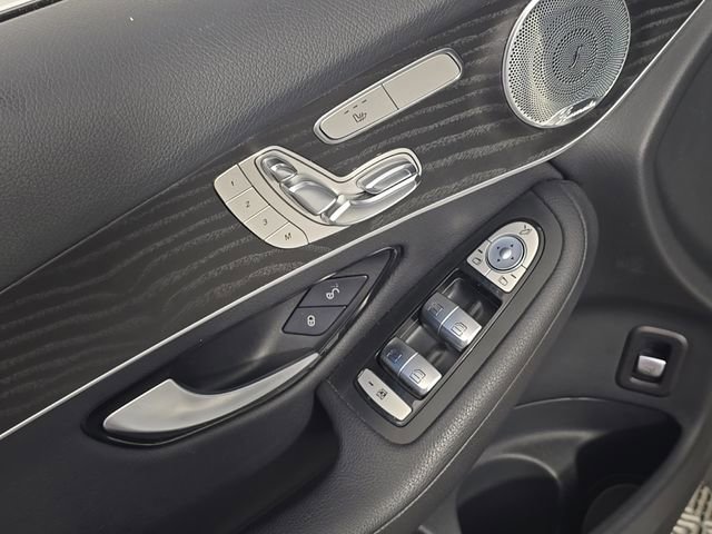 Used 2017 Mercedes-Benz GLC 300 4MATIC image 16