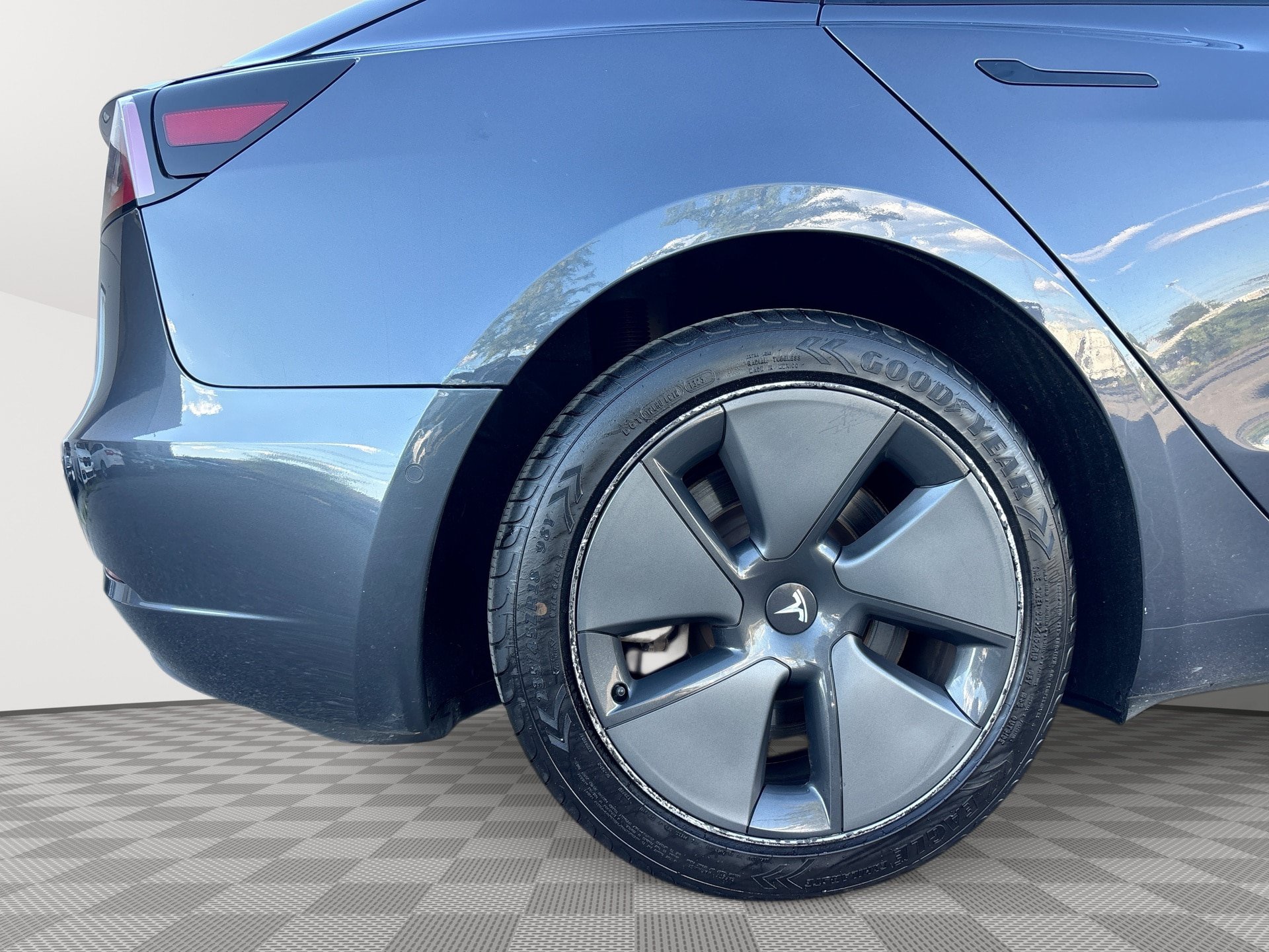 Used 2021 Tesla Model 3 Standard Range Plus RWD image 30
