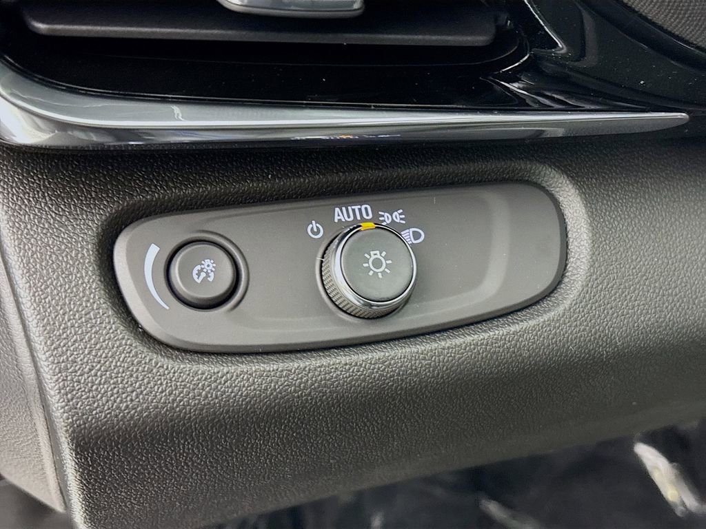New 2026 Buick Envista Sport Touring w/ Convenience I Package image 10