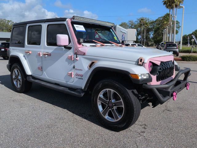 Used 2018 Jeep Wrangler Unlimited Sahara AWD/4WD image 2