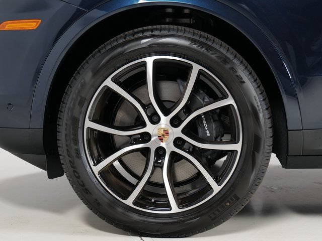 New 2026 Porsche Cayenne AWD/4WD image 33
