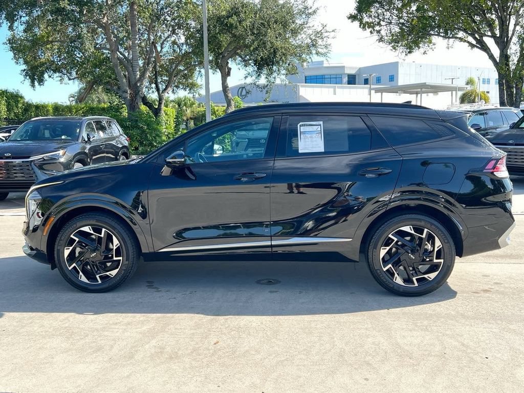 Used 2025 Kia Sportage SX AWD/4WD image 4