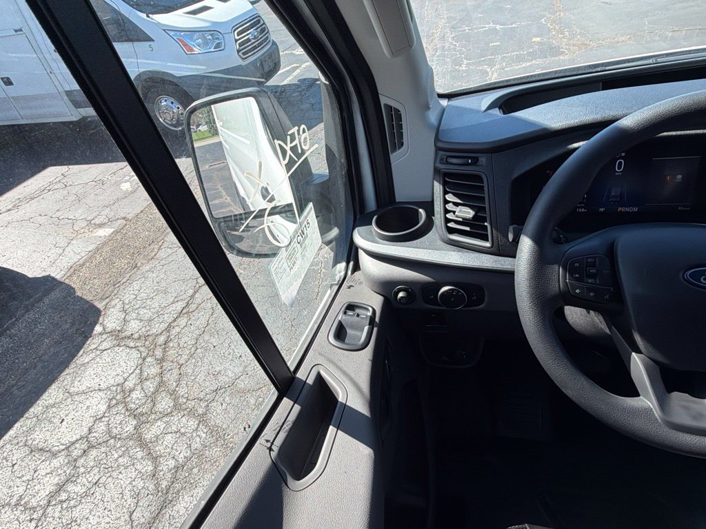 New 2027 Ford Transit 250 148 Medium Roof w/ Load Area Protection Package RWD image 17