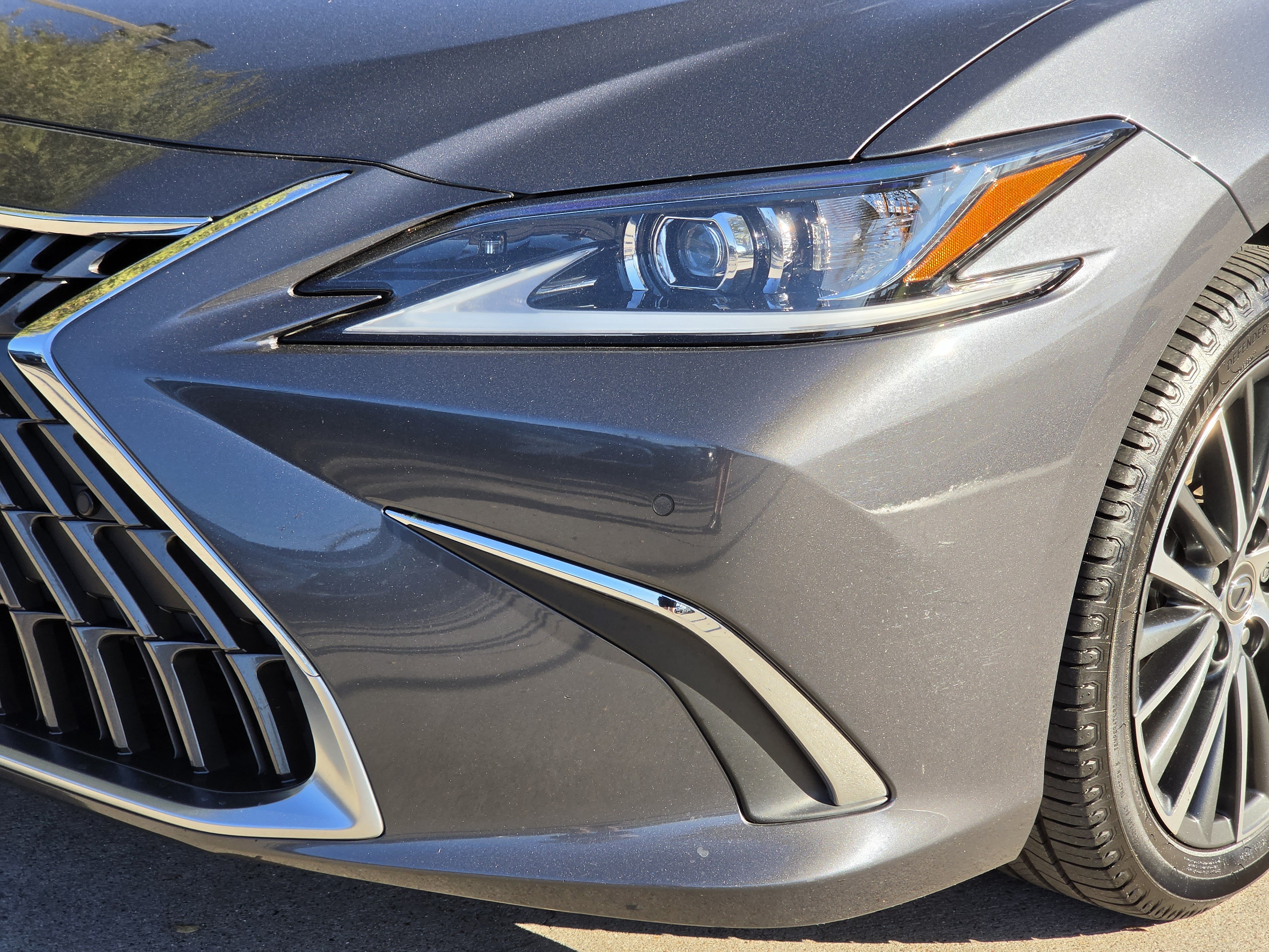 Used 2022 Lexus ES 350 w/ Premium Package FWD image 5