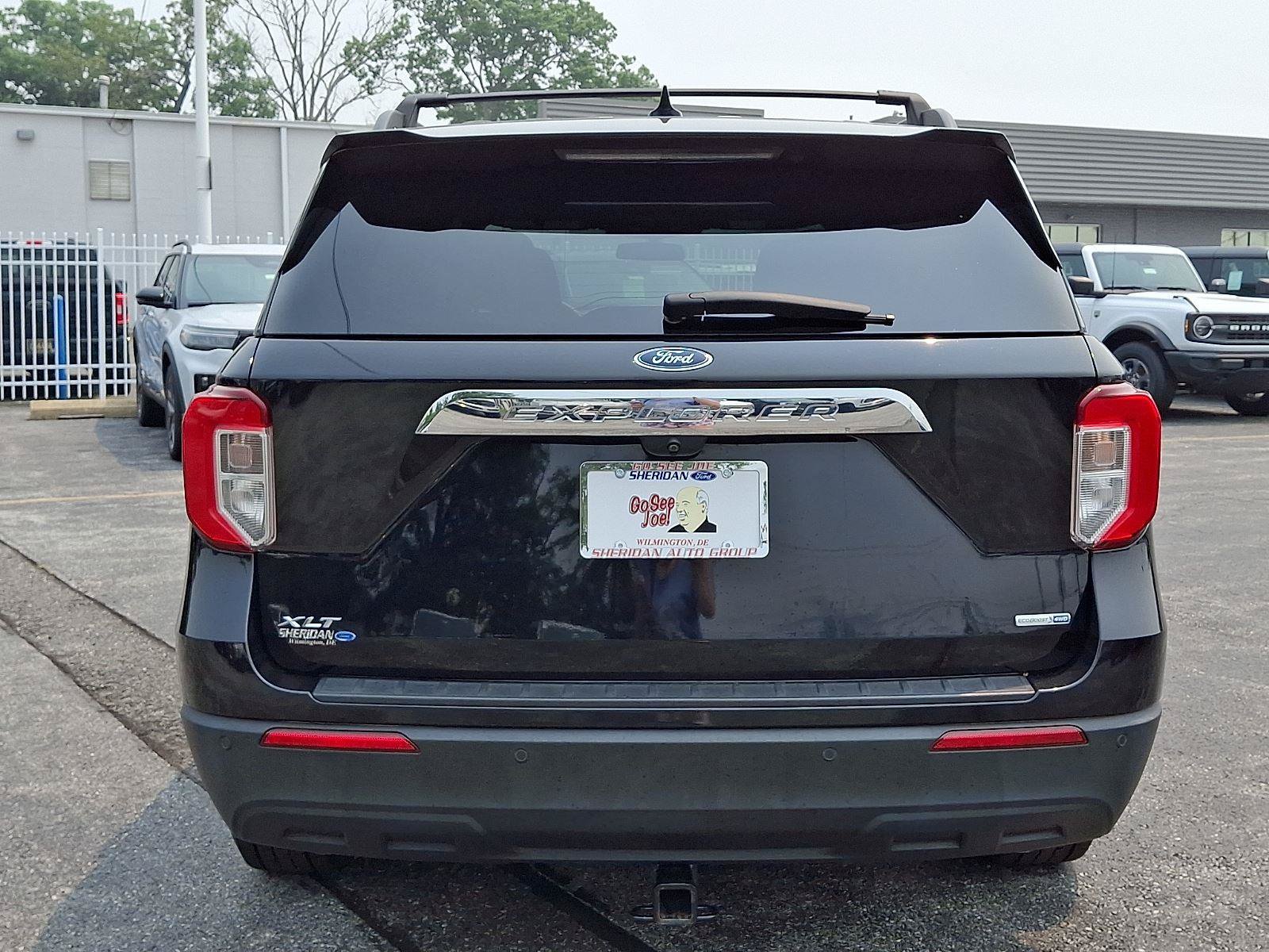 Used 2020 Ford Explorer XLT w/ Comfort Package AWD/4WD image 5