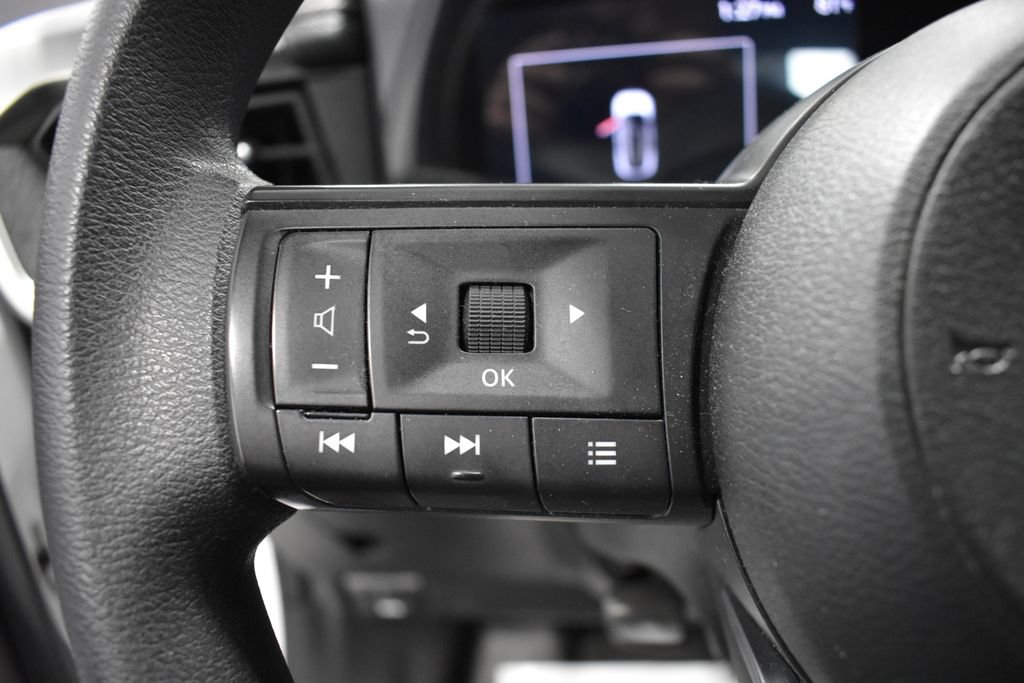 Certified 2025 Nissan Kicks SV AWD/4WD image 24