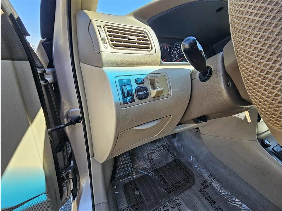 Used 2003 Toyota Corolla CE image 24