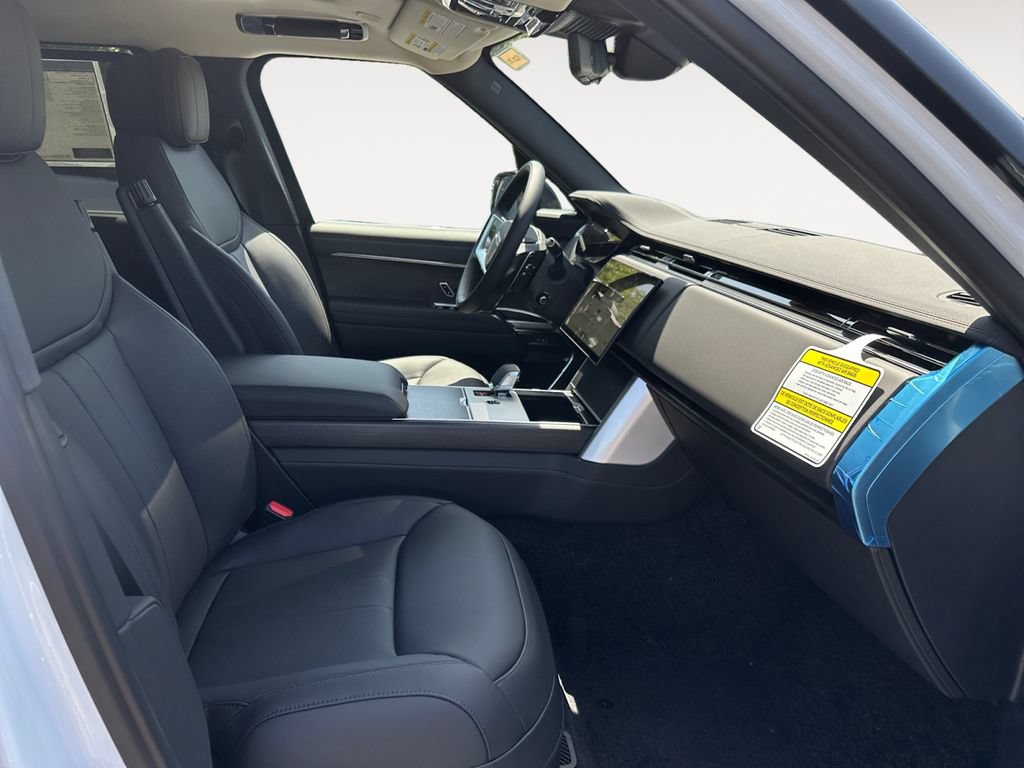 New 2026 Land Rover Range Rover Long Wheelbase SE AWD/4WD image 15