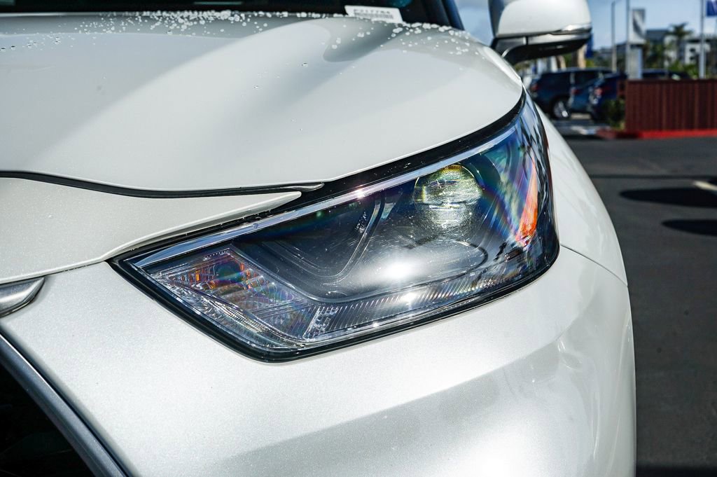 Used 2022 Toyota Highlander XLE image 10