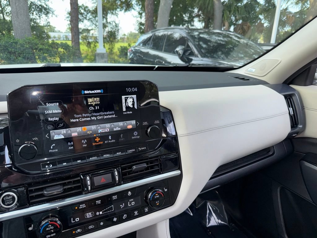 Used 2023 Nissan Pathfinder SL w/ SL Premium Package FWD image 47