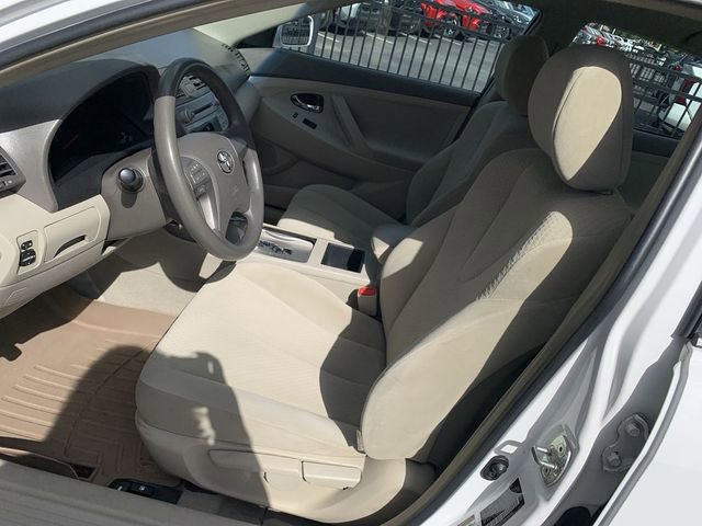 Used 2009 Toyota Camry LE FWD image 18