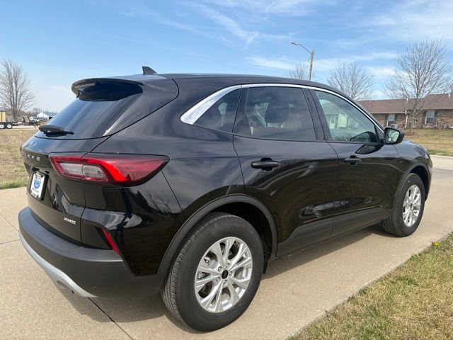 Certified 2024 Ford Escape Active AWD/4WD image 4