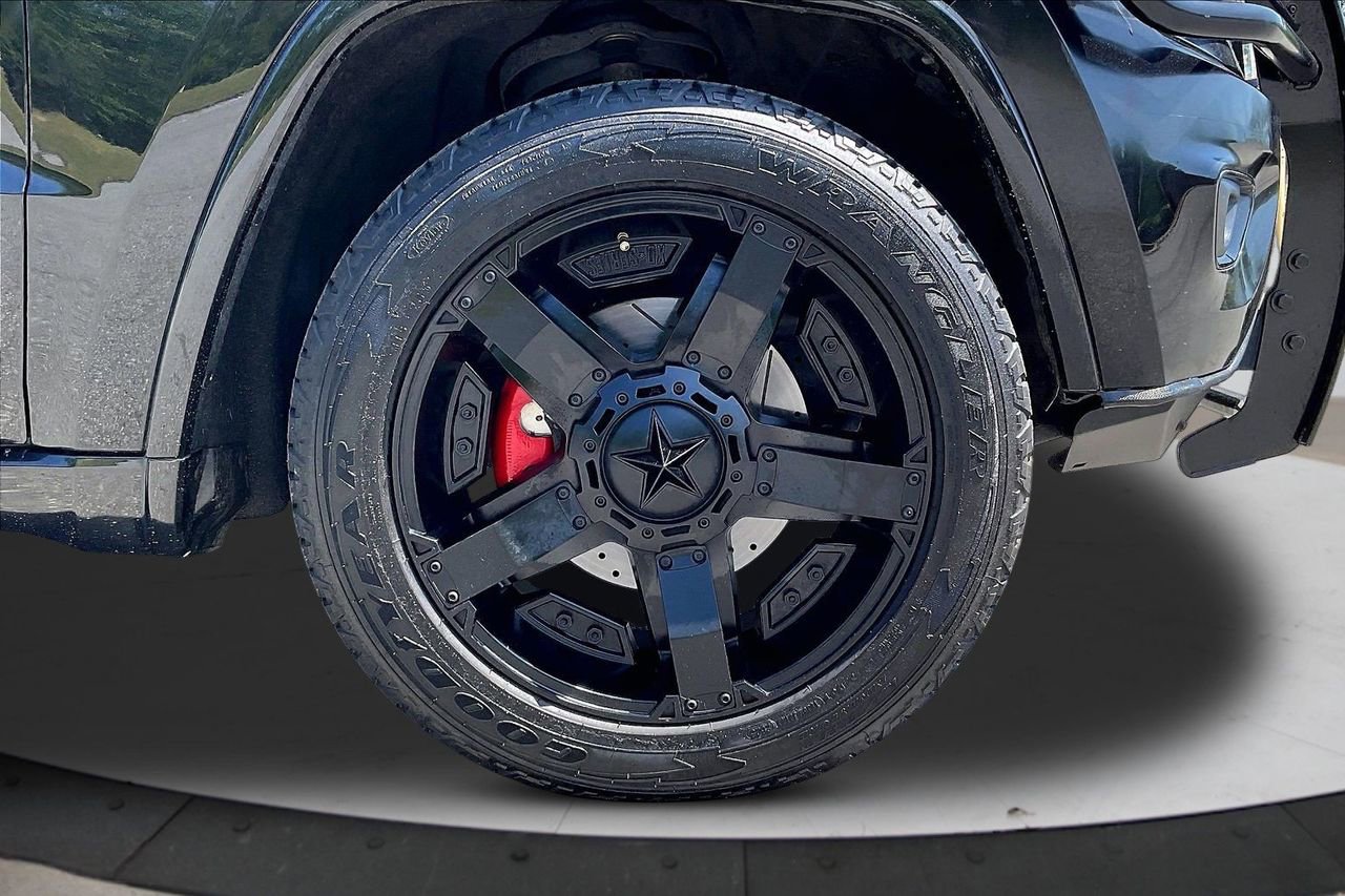 Used 2015 Jeep Grand Cherokee Altitude AWD/4WD image 34