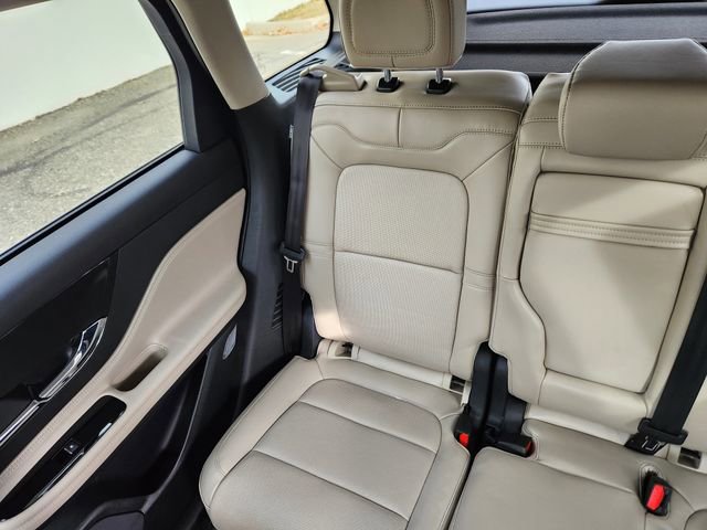 New 2026 Lincoln Corsair Reserve image 13