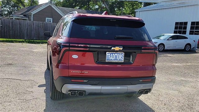 New 2026 Chevrolet Traverse LT w/ Driver Confidence Package image 7